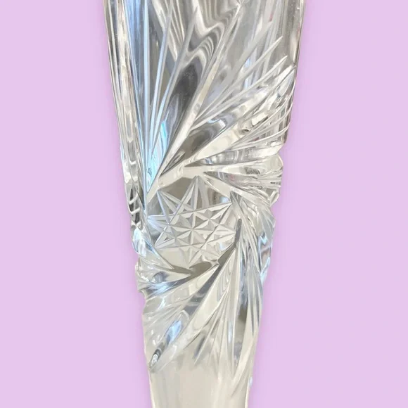 Vintage Crystal Cut Vase, European, Grand Millennial, Antique, Heirloom, Gift - Picture 2 of 2
